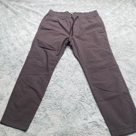 Hollister epic flex size M Crop skinny. - Picture 2 of 5